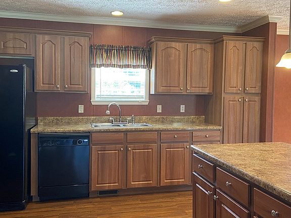 5th image of 248 Wendy Dr