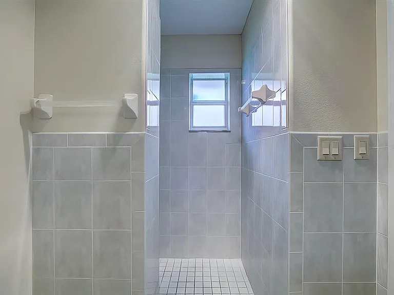 12 Anton Ct — Photo 25