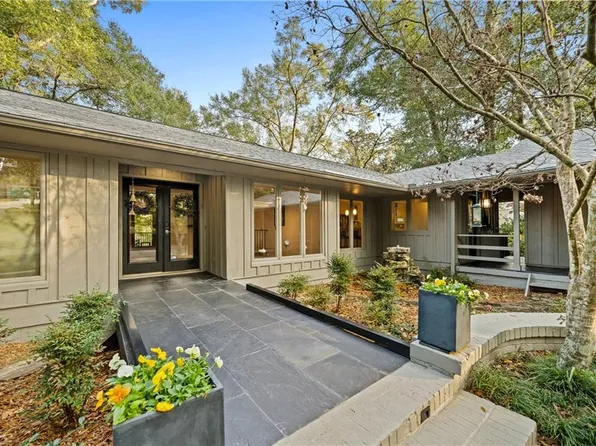934 Sea Cliff Dr, Fairhope, AL 36532