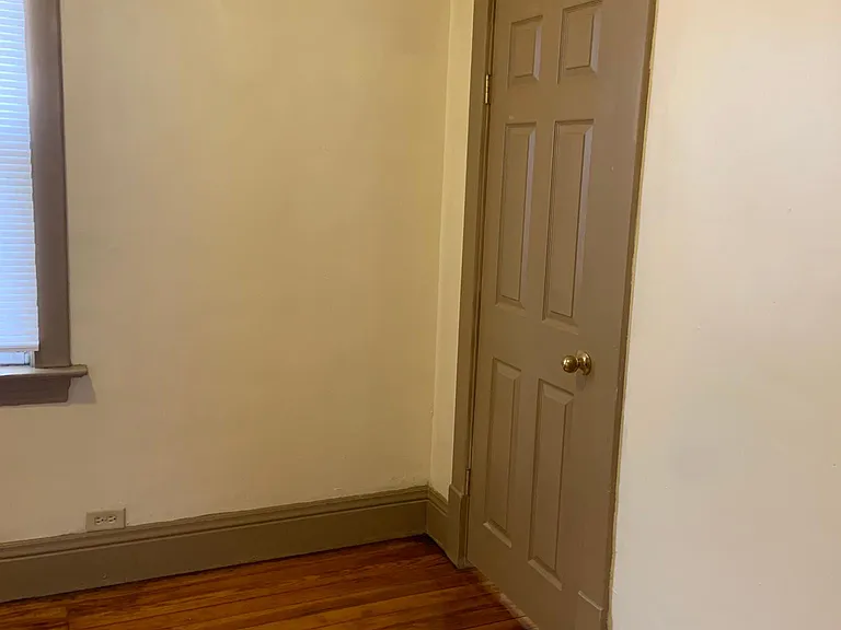 4634 Cameron Ave — Photo 6