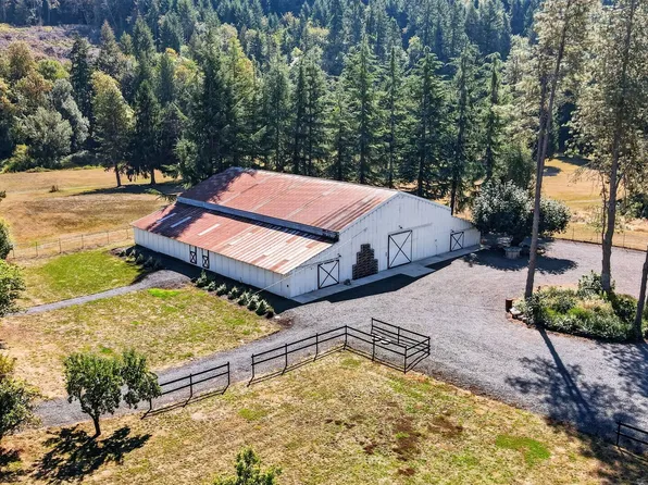 26856 S Ranch Hills Rd, Mulino, OR 97042