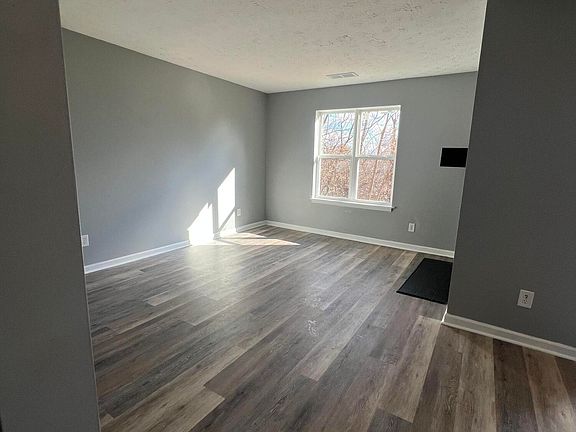 5th image of 421 Redding Rd APT 107