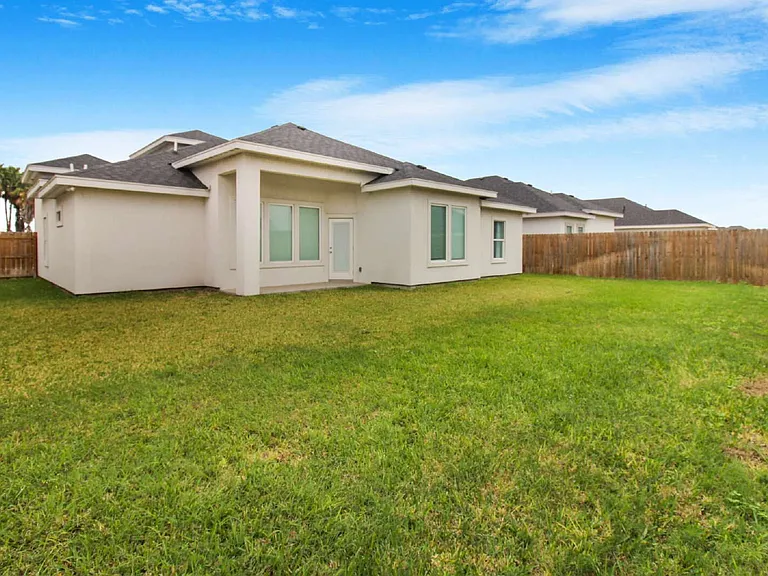 3100 Zinnia Ave — Photo 16