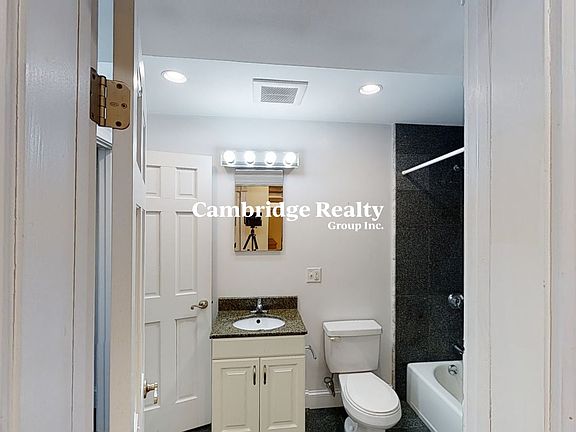 4th image of 33 Walbridge St #19T