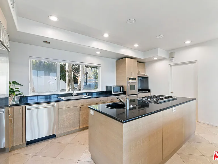 30112 Cuthbert Rd — Photo 8