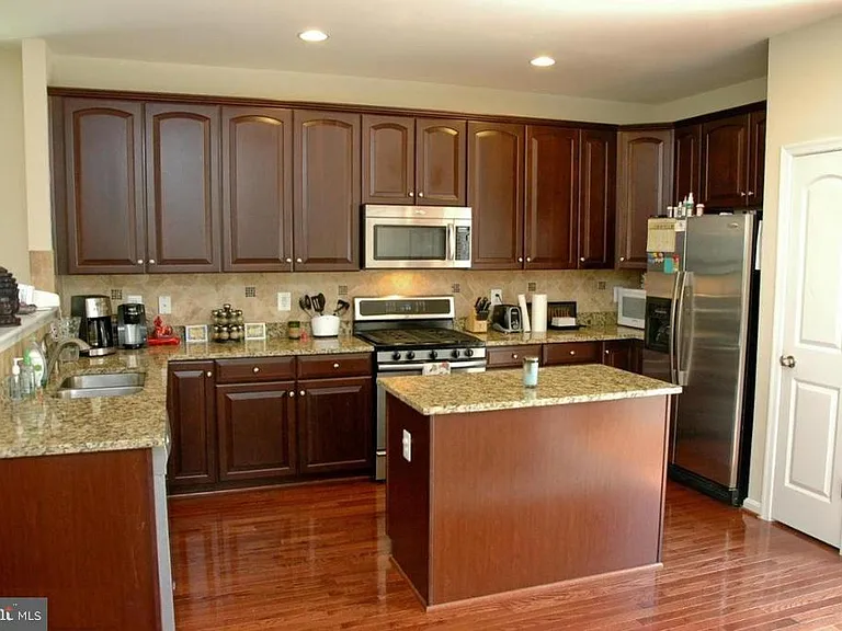 22698 Parkland Farms Ter — Photo 16