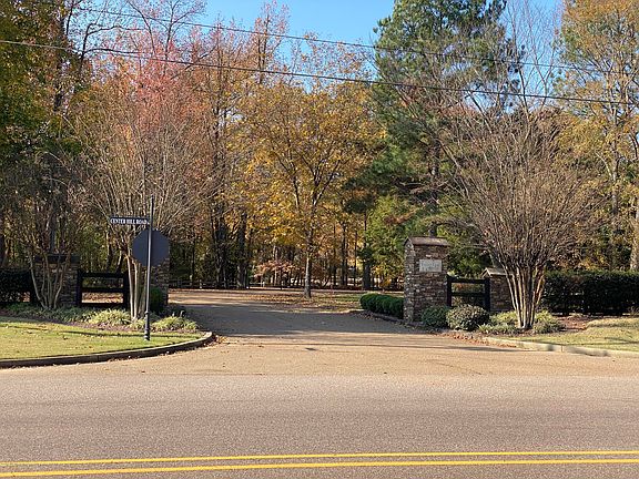 2nd image of 6267 Valley Oaks Dr W
