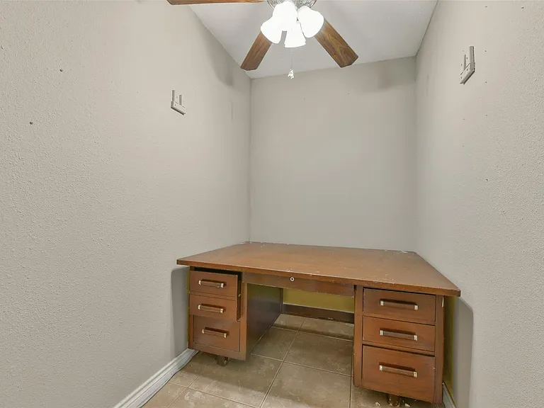 15910 Boatswain Ct — Photo 21