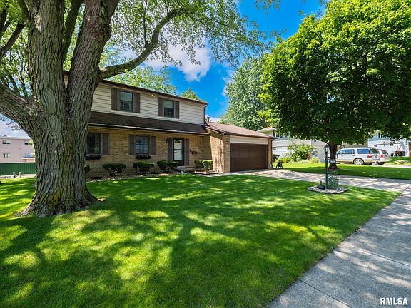 2nd image of 7509 N Oxford Pl