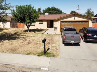 437 Alder Dr, Lemoore, CA 93245