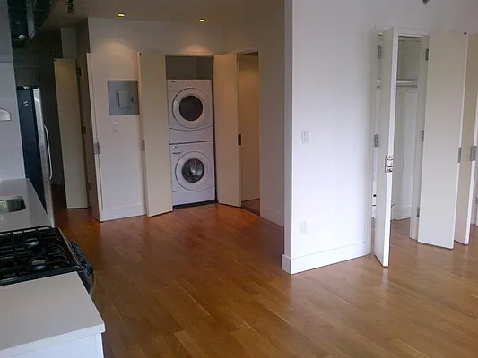 Rented by Elite NY Holdings | media 32