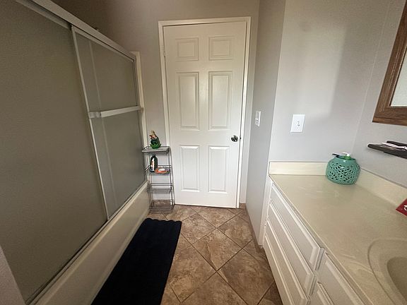 4th image of 4224 Portola Ave