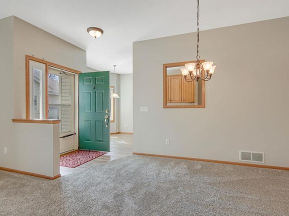 5th image of 437 Allen Ave