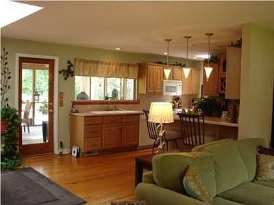 3rd image of 1308 Frederick Dr