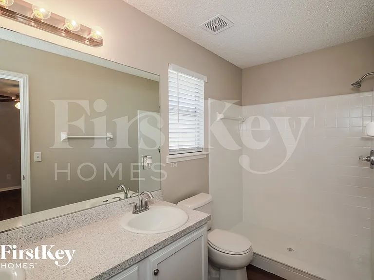 11577 Twin Oaks Trl — Photo 10