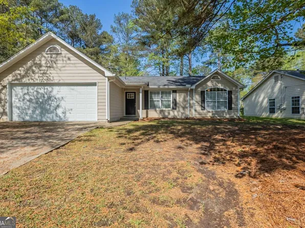 6520 Emerald Pointe Cir, Atlanta, GA 30349