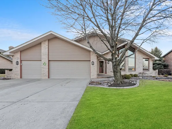 17754 Westbrook Dr, Orland Park, IL 60467