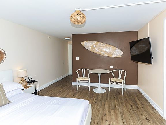 4th image of 2463 Kuhio Ave APT 801