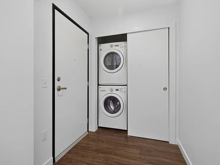 101 Broadway, Live Here, Go Anywhere — Photo 68