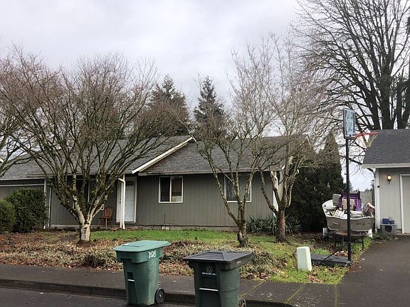 2nd image of 250 Larch St