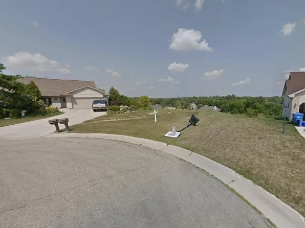 305 EAST HAVEN DRIVE, Watertown, WI 53094