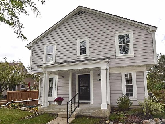 3rd image of 2924 W Whittier Ct