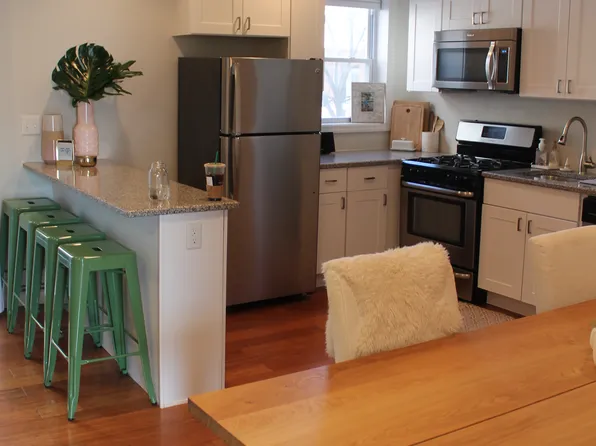 184 Christopher Columbus Dr #2, Jersey City, NJ 07302