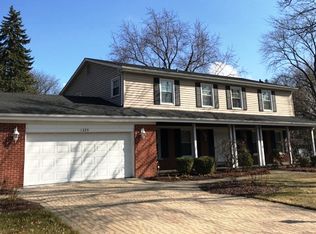 1225 Crestwood Dr, Northbrook, IL