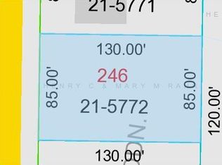 Alpine Dr, Green Bay, WI 54302