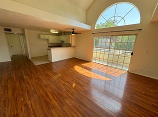 10225 Hillhaven Ave APT 208, Tujunga, CA 91042