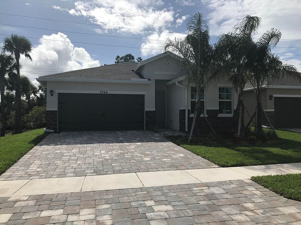 1st image of 5744 SE Pinehurst Trail