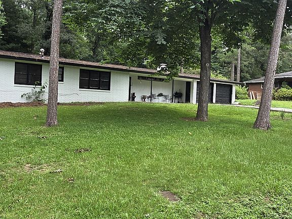 3rd image of 109 Ida Ave