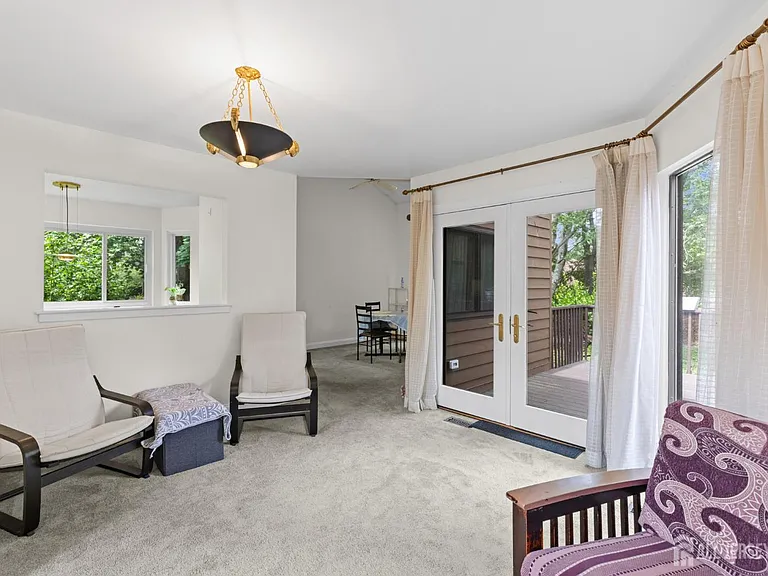 130 Sayre Dr #130 — Photo 11