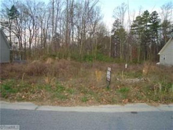 5th image of 2 Flagstone Ct