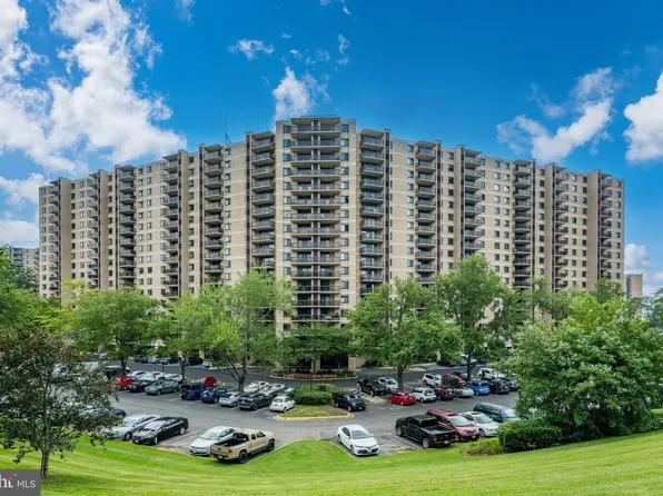 205 Yoakum Pkwy Unit 607, Alexandria, VA 22304