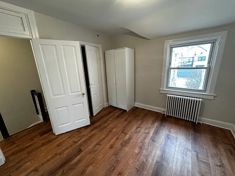 525 11th St SE — Photo 25