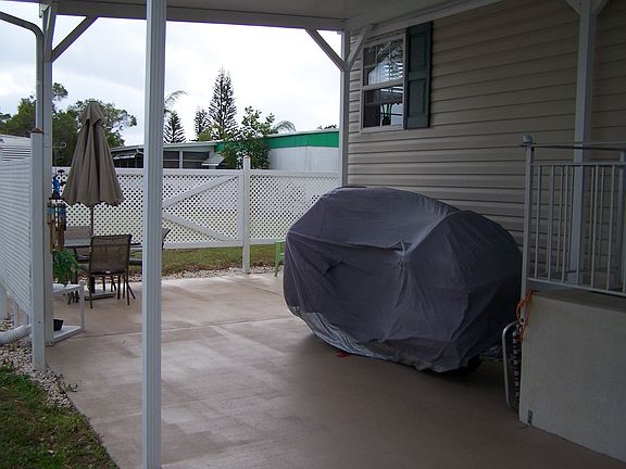 4th image of 7 Cordova Ln