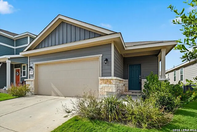 3 bed, 2.0 bath, 1557 sqft, $1,550 — Photo 2