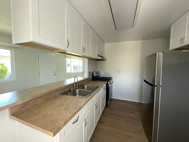 17066 B Ln #A — Photo 2