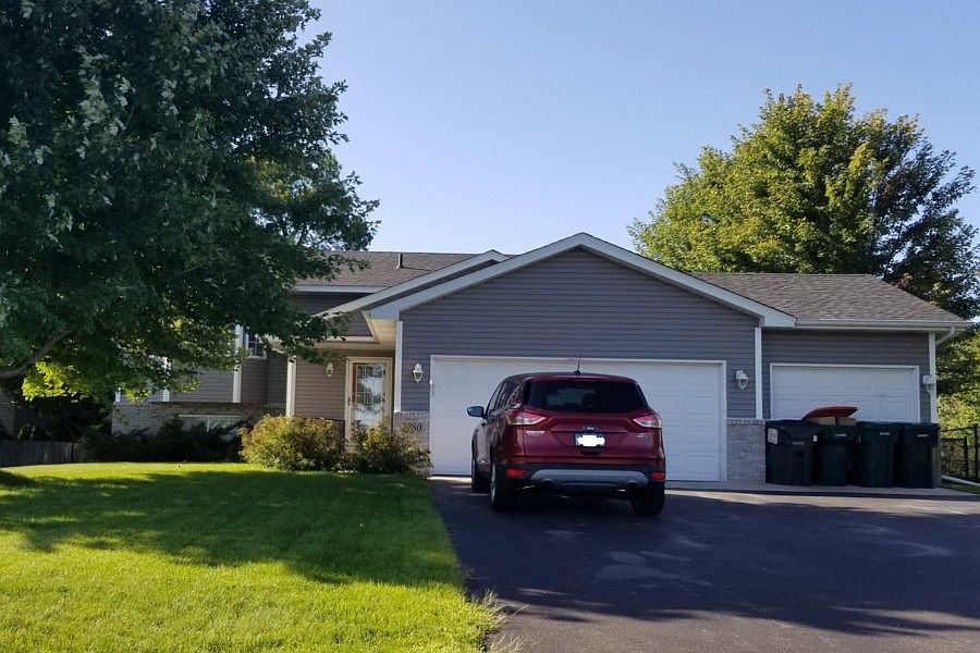 1st image of 2780 95th Ave NE