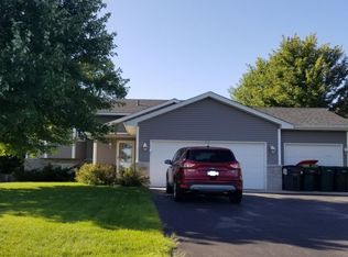 2780 95th Ave NE, Blaine, MN 55449