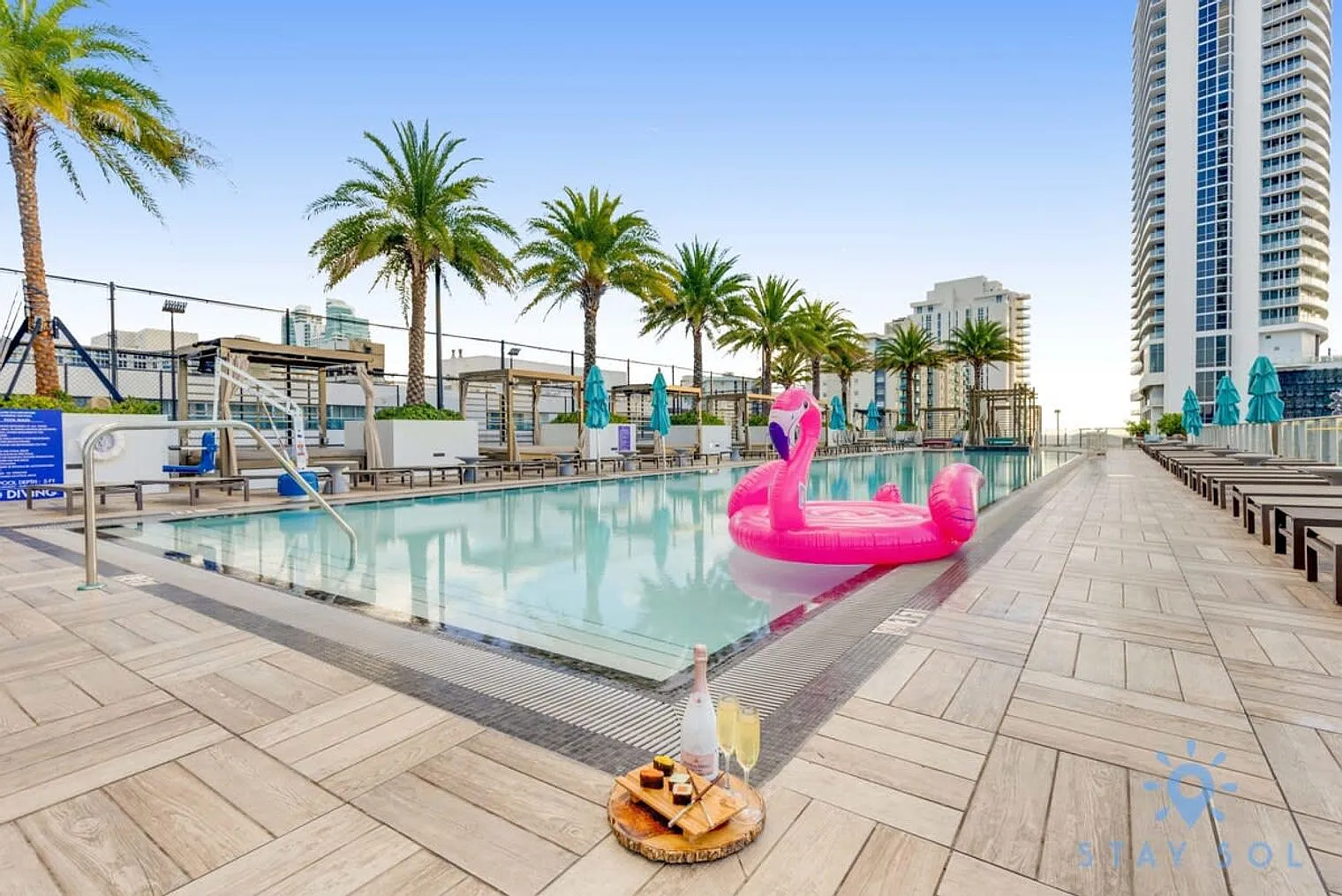 1 bed, 1.0 bath, 796 sqft, $4,495 — Photo 4