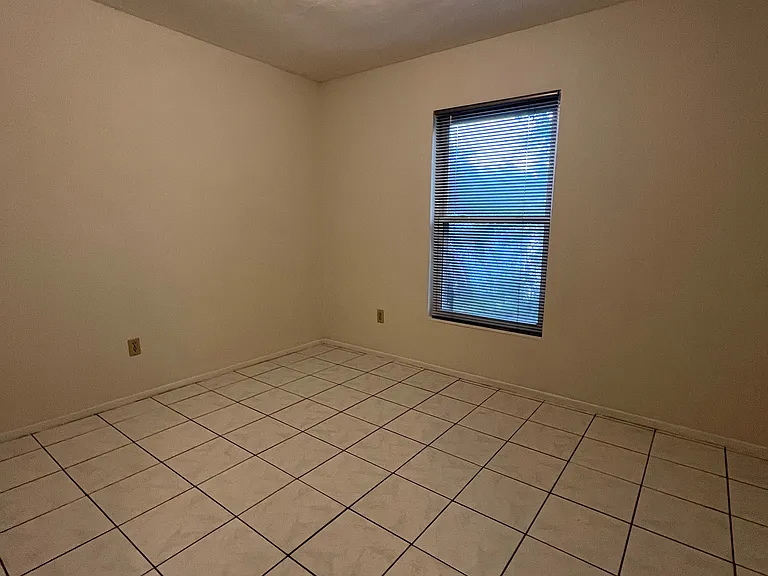 3222 Hammersmith Rd — Photo 18