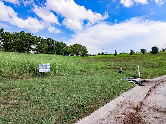 3rd image of 0 Lakeway Dr