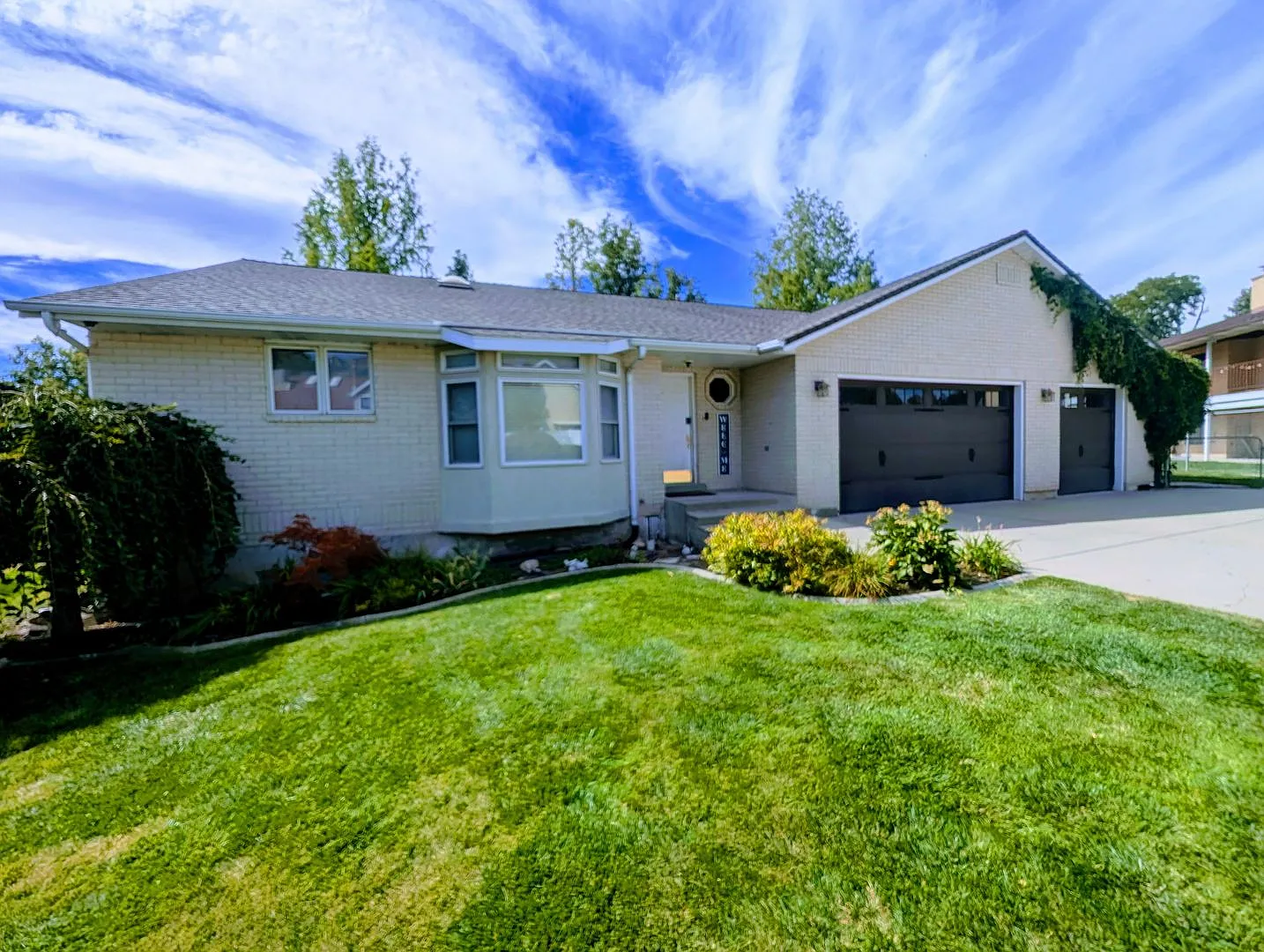 Gorgeous Holladay Home! — Photo 1