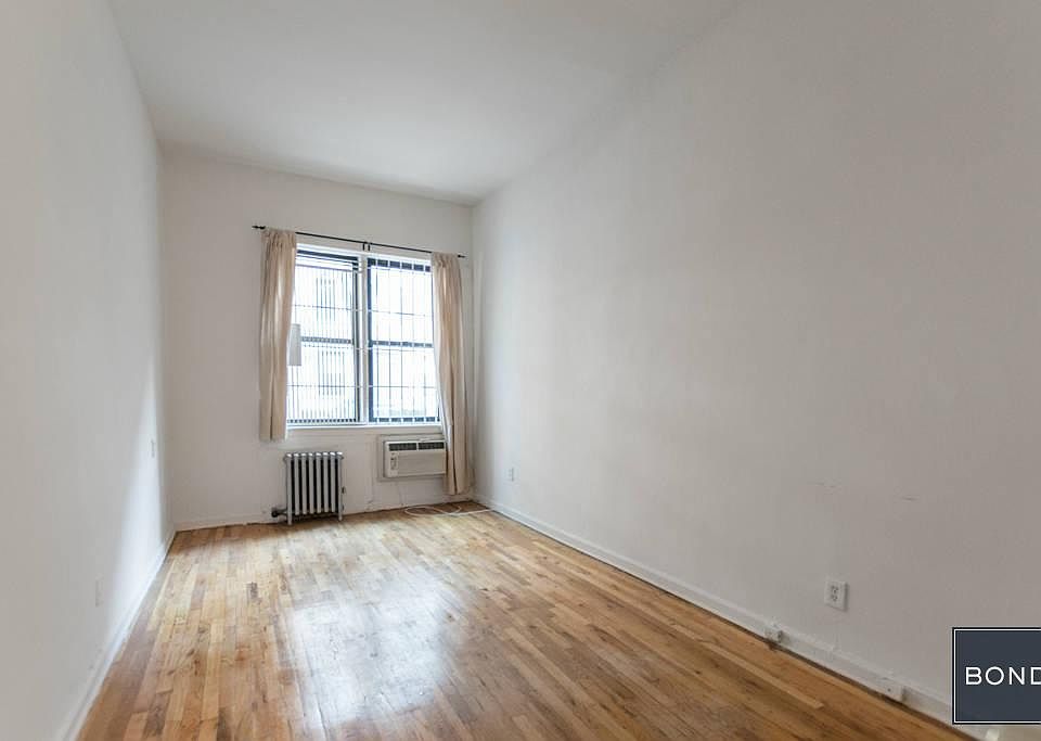 2nd image of 337 E 90th St APT 1d