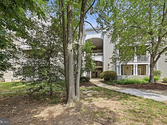 2nd image of 1700 Lake Shore Crest Dr APT 31