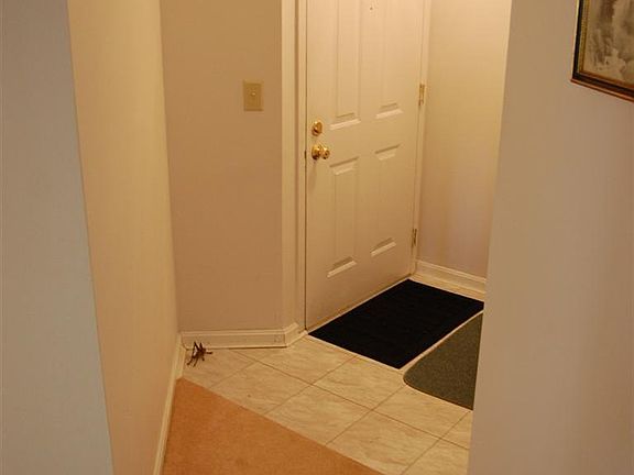 2nd image of 3211 Heritage Square Dr Unit 2