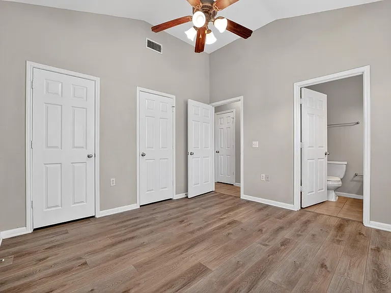5625 Signal Point — Photo 20