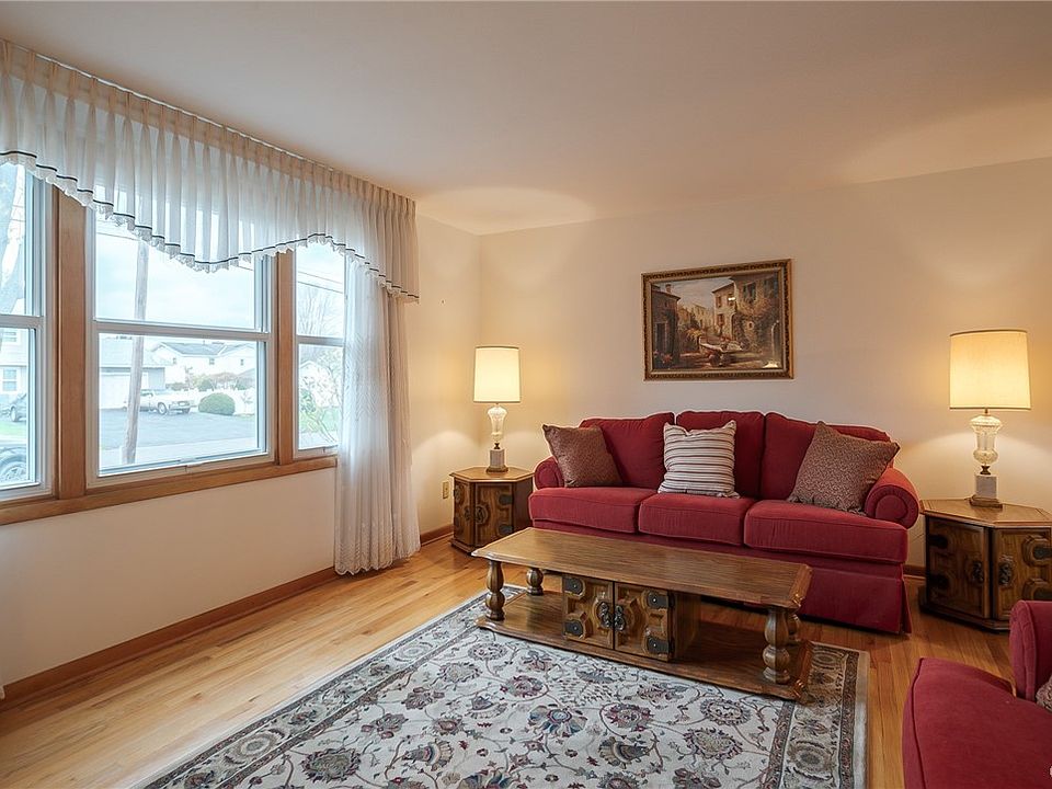 4979 Driftwood Dr, Liverpool, NY 13088 Zillow